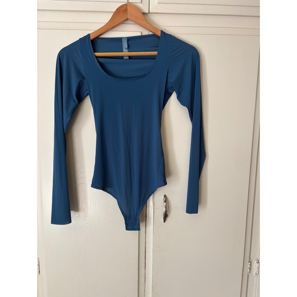 SKIMS Essential Long Sleeve Scoop Neck Bodysuit Blue Teal Small